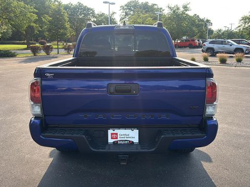 Used 2023 Toyota Tacoma TRD Sport w/ Black Out Package (TMS) AWD/4WD image 11