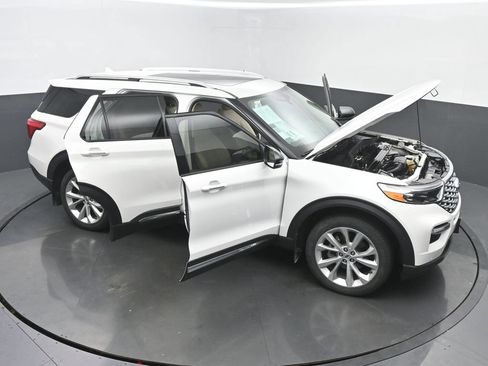Used 2023 Ford Explorer Platinum w/ Technology Package AWD/4WD image 65