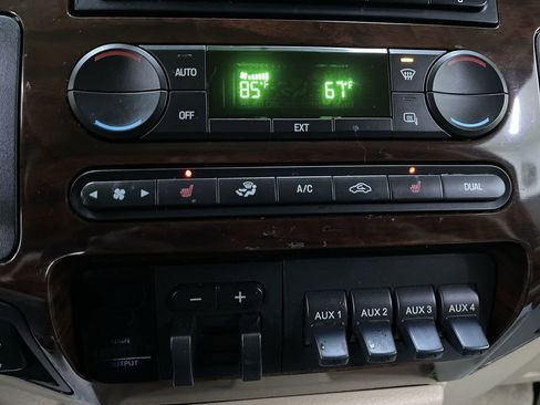 Used 2008 Ford F350 Lariat image 23