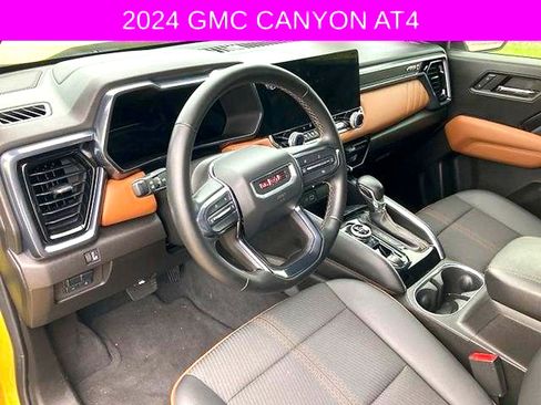Used 2024 GMC Canyon AT4 AWD/4WD image 30