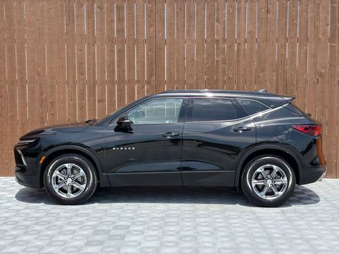 Used 2023 Chevrolet Blazer LT FWD image 14
