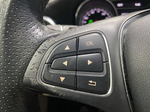 Used 2018 Mercedes-Benz GLA 250 image 11