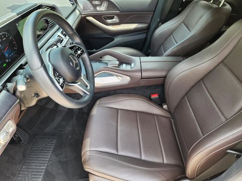 Used 2021 Mercedes-Benz GLS 450 4MATIC image 5