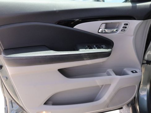 Used 2017 Honda Ridgeline RTL-E image 12