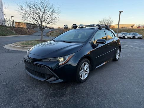 Used 2021 Toyota Corolla SE w/ Carpet Mat Package (TMS) image 1