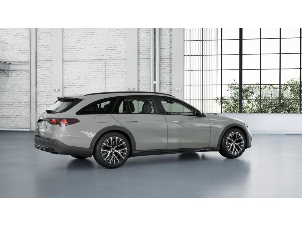 Certified 2025 Mercedes-Benz E 450 4MATIC All-Terrain Wagon image 19