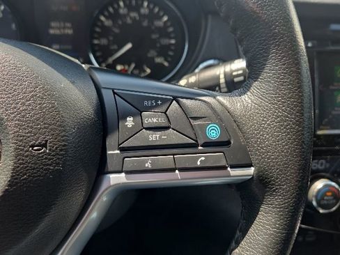 Used 2020 Nissan Rogue SL AWD/4WD image 39