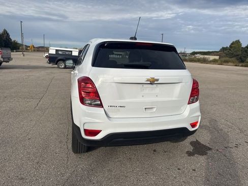 Used 2021 Chevrolet Trax LS w/ Tint and Cruise Package image 23