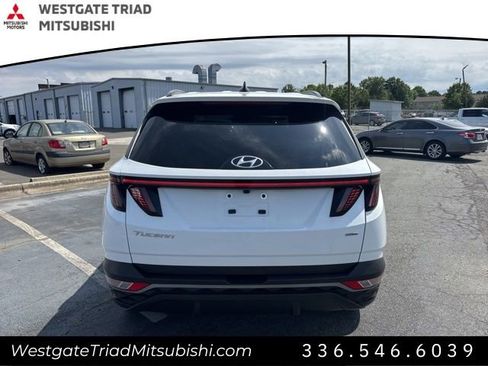 Used 2023 Hyundai Tucson SEL w/ Convenience Package AWD/4WD image 5