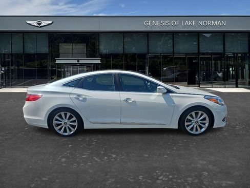 Used 2017 Hyundai Azera Limited FWD image 4