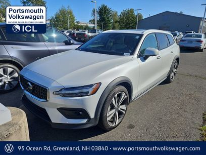 Used 2023 Volvo V60 B5 Cross Country Plus