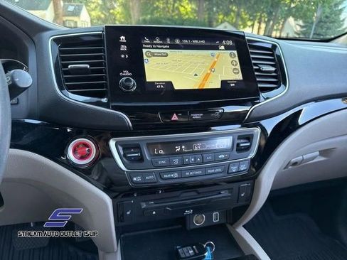 Used 2022 Honda Pilot Touring image 39