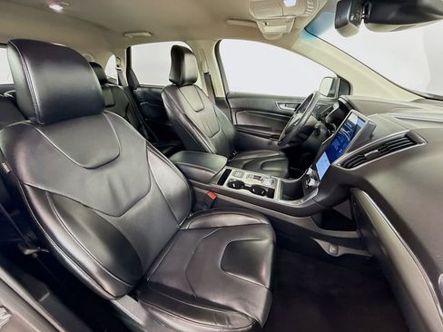 Used 2022 Ford Edge Titanium image 28