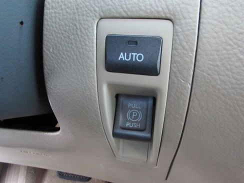 Used 2007 Lexus LS 460 image 11