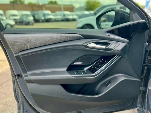 Used 2025 Audi A6 e-tron Premium Plus w/ Premium Plus RWD image 11