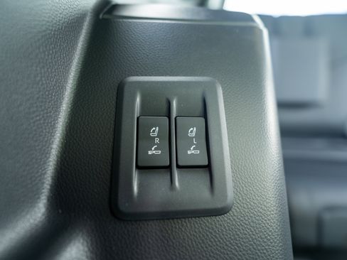 Used 2025 Lexus GX 550 AWD/4WD image 20