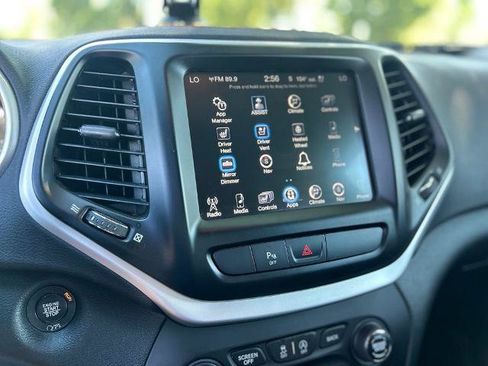 Used 2018 Jeep Cherokee Trailhawk w/ Quick Order Package 27L AWD/4WD image 20
