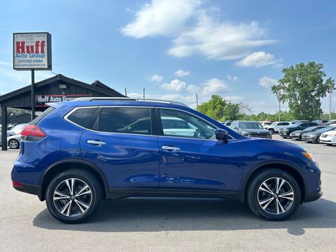 Used 2020 Nissan Rogue SV AWD/4WD image 9