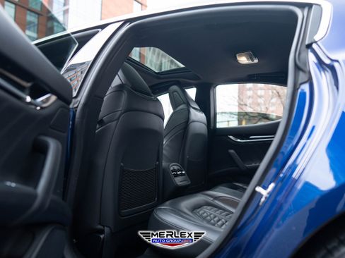Used 2019 Maserati Ghibli S GranSport image 20