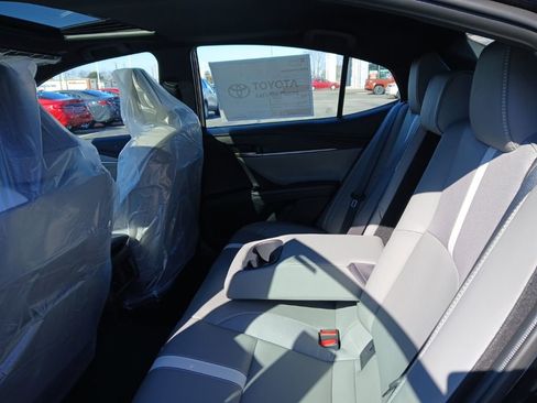 New 2026 Toyota Camry SE image 9
