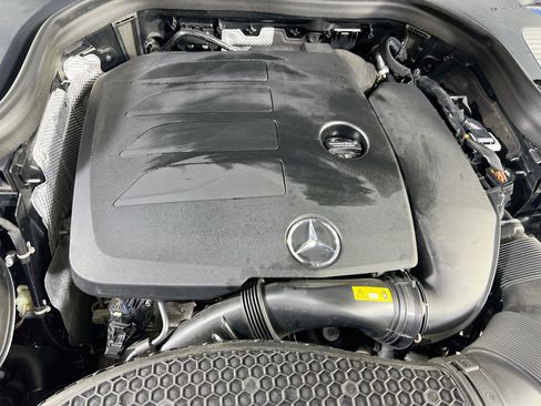 Used 2021 Mercedes-Benz GLC 300 4MATIC image 29
