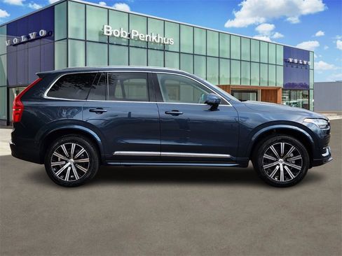Used 2025 Volvo XC90 B6 Plus image 31