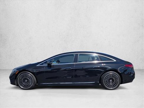 Used 2022 Mercedes-Benz EQS 580 4MATIC Sedan image 9