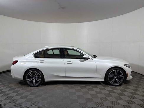 Used 2024 BMW 330i xDrive Sedan w/ Premium Package AWD/4WD image 7