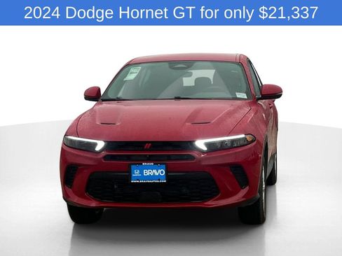 Used 2024 Dodge Hornet GT w/ Tech Pack w/o Parking image 2