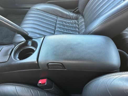 Used 2002 Chevrolet Camaro Z28 w/ SS Performance/Appearance Pkg image 29