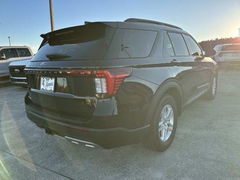 New 2025 Ford Explorer Active w/ Active Comfort Package image 7