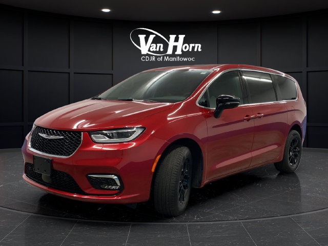 Used 2025 Chrysler Pacifica Select AWD/4WD image 3
