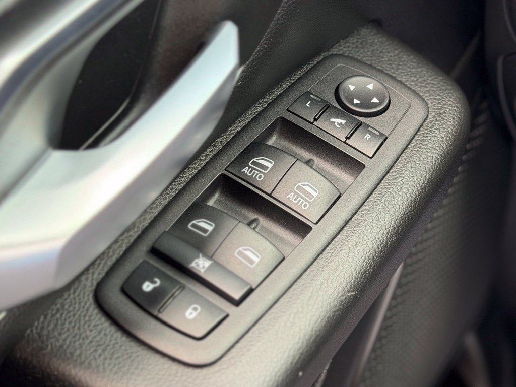 Used 2024 RAM 1500 Big Horn AWD/4WD image 18