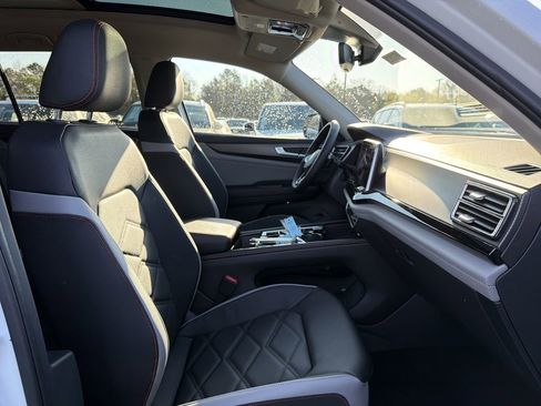 New 2026 Volkswagen Atlas Peak Edition AWD/4WD image 22