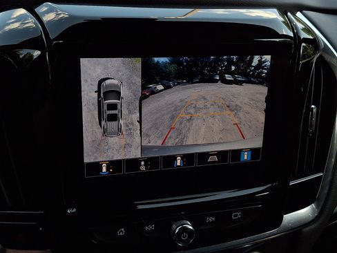Used 2023 Chevrolet Traverse RS w/ LPO, Floor Liner Package AWD/4WD image 20
