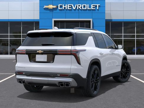 New 2026 Chevrolet Traverse LT w/ LPO, Floor Liner Package FWD image 4