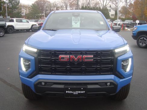 New 2025 GMC Canyon Elevation w/ Convenience Package image 2