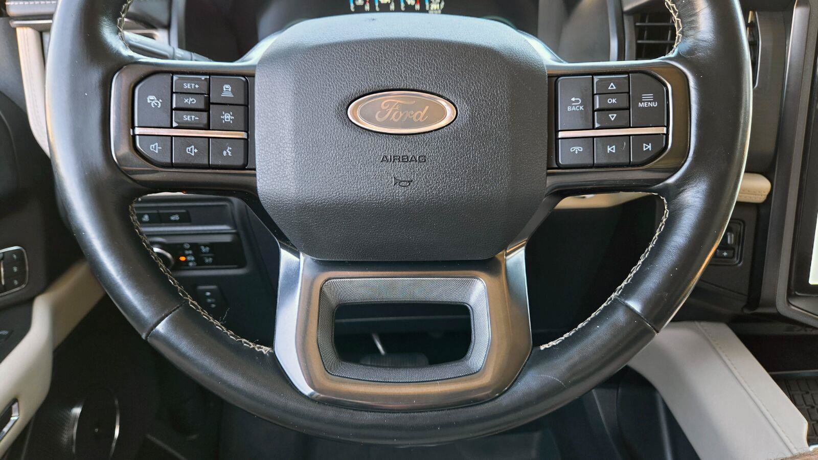 Used 2023 Ford Expedition Max Platinum AWD/4WD image 24