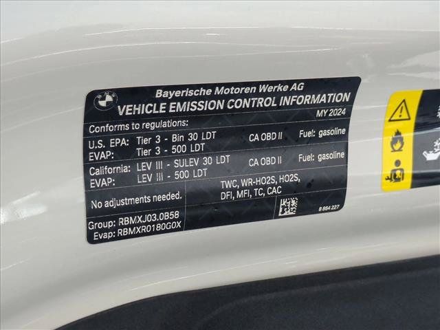 Used 2024 BMW X7 xDrive40i w/ Parking Assistance Package AWD/4WD image 30