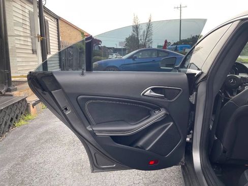 Used 2016 Mercedes-Benz CLA 250 image 24