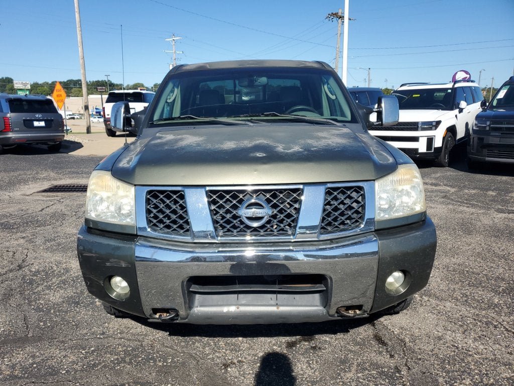 Used 2004 Nissan Titan LE w/ (OF1) LE Off-Road Pkg AWD/4WD image 2