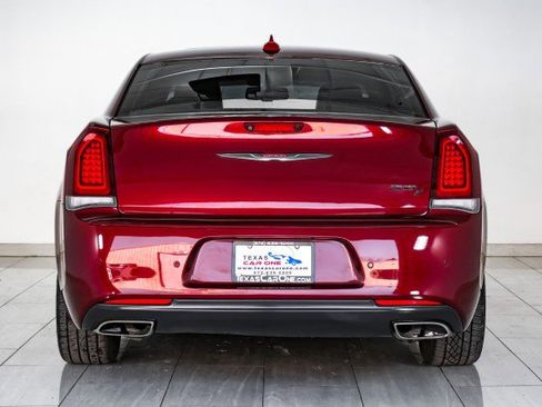 Used 2022 Chrysler 300 S image 7