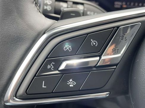 Certified 2025 Buick Enclave Preferred FWD image 24