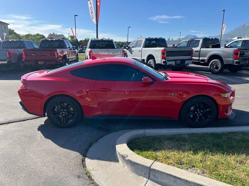 Used 2025 Ford Mustang GT RWD image 7