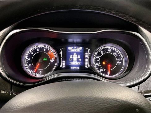 Used 2022 Jeep Cherokee Latitude AWD/4WD image 19