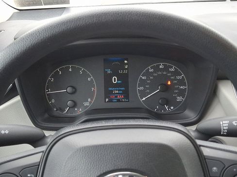 Certified 2024 Toyota Corolla LE w/ LE Convenience Package image 21