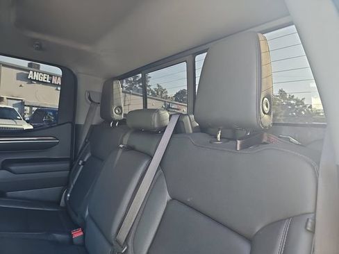 Used 2022 Chevrolet Silverado 1500 LT Trail Boss w/ LT Trail Boss Premium Package AWD/4WD image 14