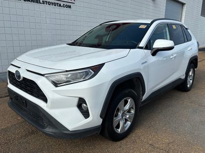 Used 2020 Toyota RAV4 XLE w/ XLE Grade Weather Package