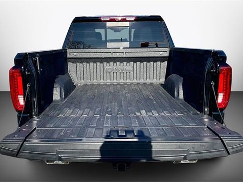 Used 2025 GMC Sierra 1500 AT4 w/ AT4 Premium Package image 28