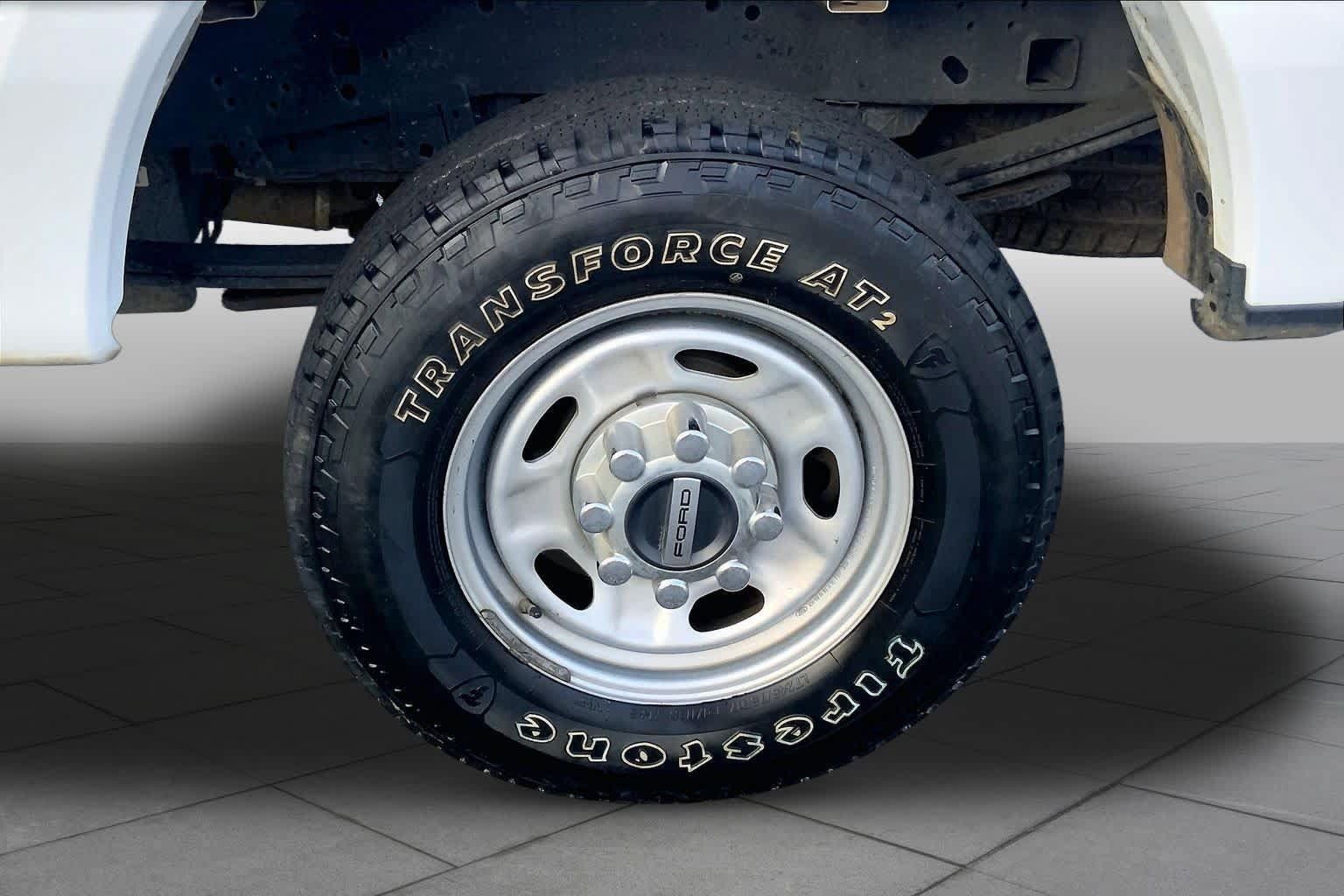 Used 2024 Ford F250 XL w/ 360-Degree Camera Package AWD/4WD image 10